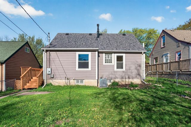 2747 Jersey Avenue S, Saint Louis Park, MN 55426