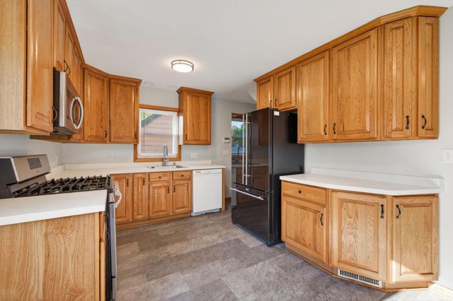 2747 Jersey Avenue S, Saint Louis Park, MN 55426