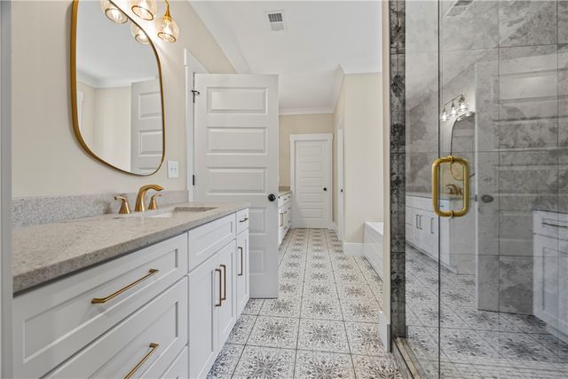 437 Falcons Lair West Drive, Walhalla, SC 29691