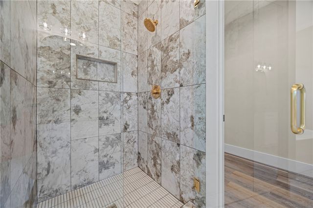 437 Falcons Lair West Drive, Walhalla, SC 29691