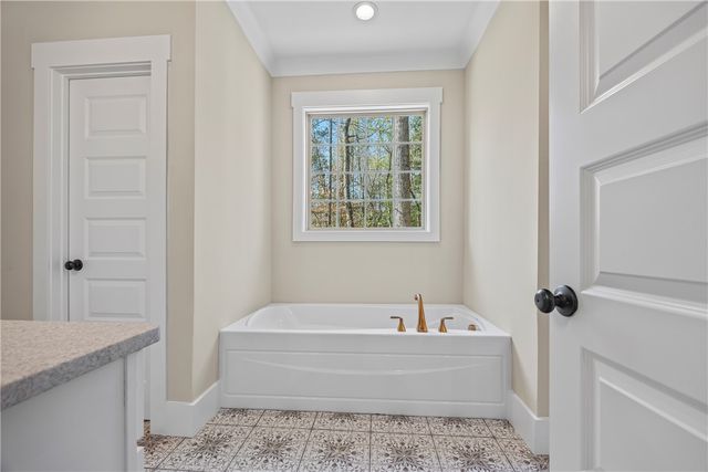 437 Falcons Lair West Drive, Walhalla, SC 29691