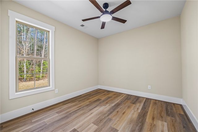 437 Falcons Lair West Drive, Walhalla, SC 29691