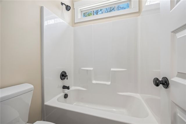 437 Falcons Lair West Drive, Walhalla, SC 29691