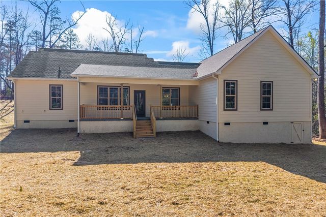 437 Falcons Lair West Drive, Walhalla, SC 29691