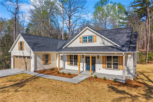 437 Falcons Lair West Drive, Walhalla, SC 29691