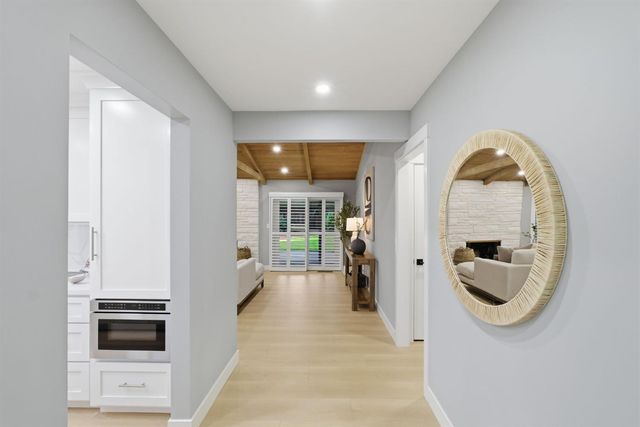 18880 N Ansley Pl, Saratoga, CA 95070