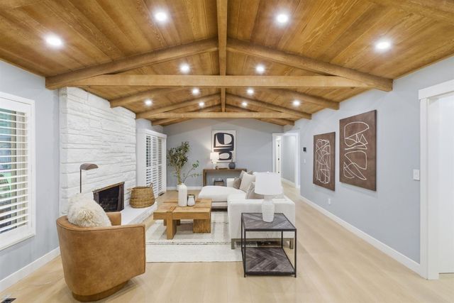 18880 N Ansley Pl, Saratoga, CA 95070