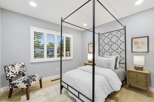 18880 N Ansley Pl, Saratoga, CA 95070