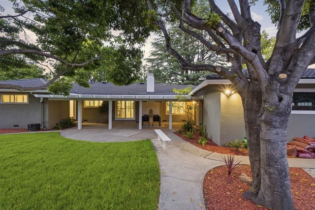 18880 N Ansley Pl, Saratoga, CA 95070