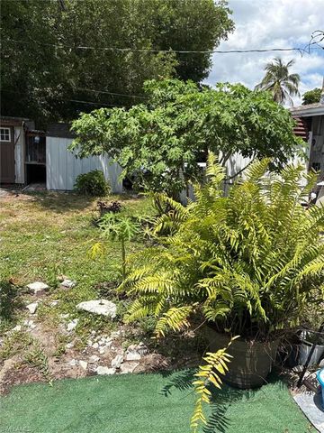2702 SE 17th PL, Cape Coral, FL 33904