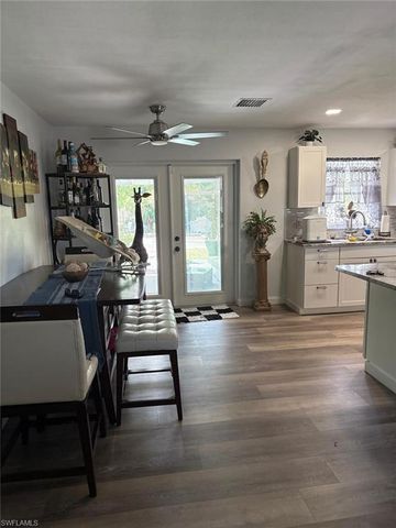 2702 SE 17th PL, Cape Coral, FL 33904