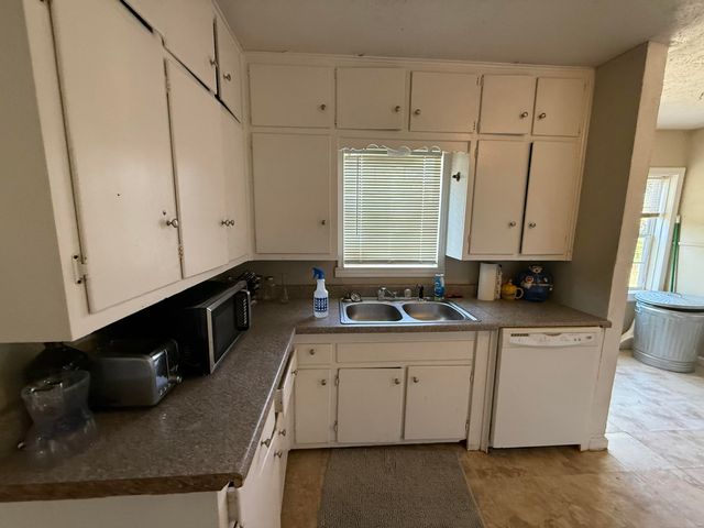 Package Property, Lubbock, TX 79410