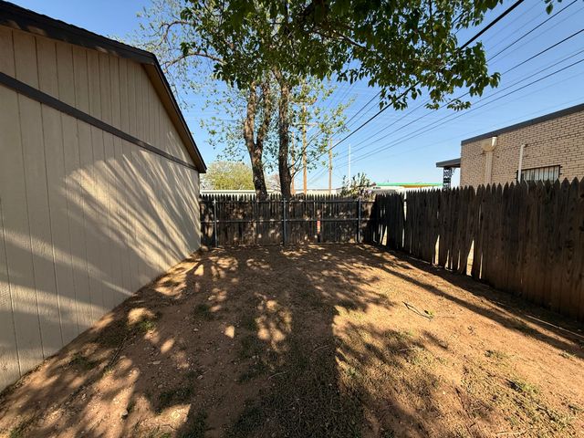 Package Property, Lubbock, TX 79410