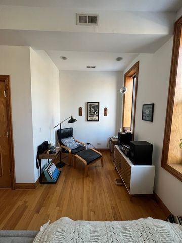 4053 N Kenmore Avenue 2N, Chicago, IL 60613