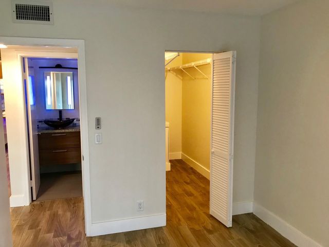 300 SW 134th Way E210, Hollywood, FL 33027