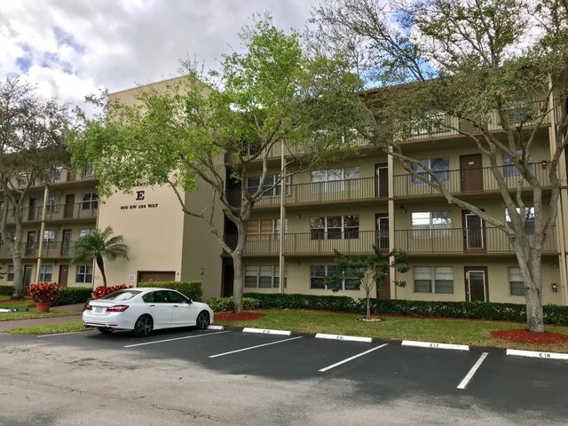 300 SW 134th Way E210, Hollywood, FL 33027