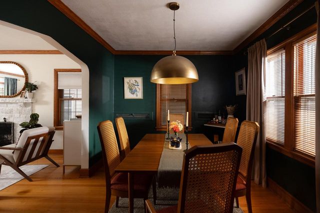 5244 N Shoreland AVENUE, Whitefish Bay, WI 53217