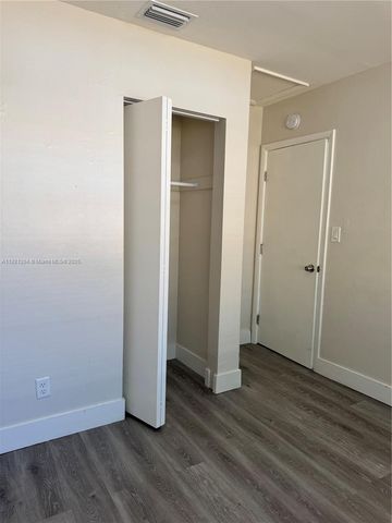 522 NW 13th Ave 1, Fort Lauderdale, FL 33311