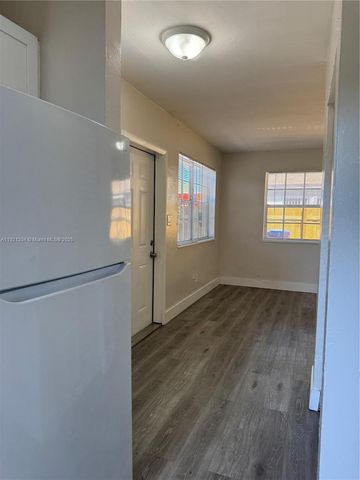 522 NW 13th Ave 1, Fort Lauderdale, FL 33311