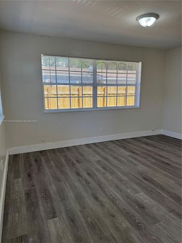 522 NW 13th Ave 1, Fort Lauderdale, FL 33311