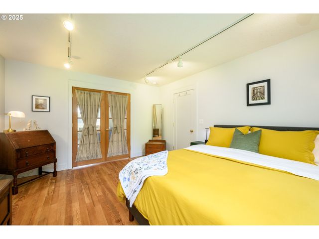 8030 Nw MEADOW LAKE Rd, Carlton, OR 97111