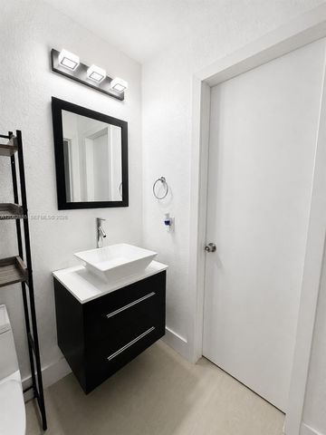 2829 SW 32nd Court 2, Miami, FL 33133