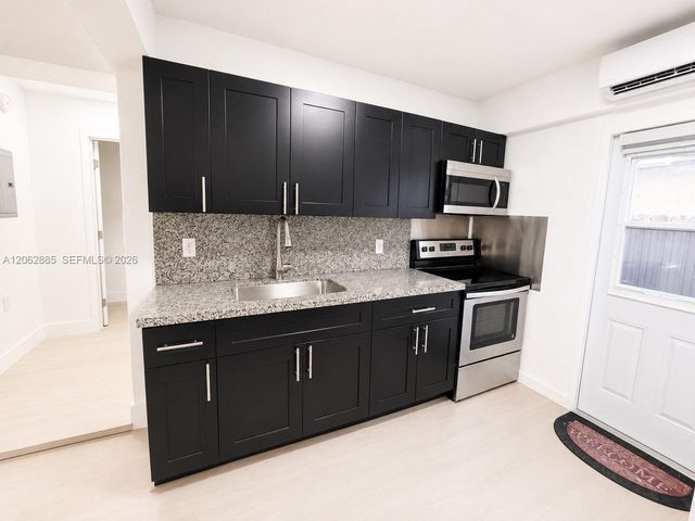 2829 SW 32nd Court 2, Miami, FL 33133