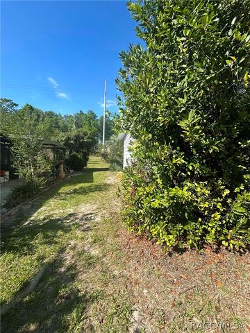 229 W Sugarberry Lane, Beverly Hills, FL 34465