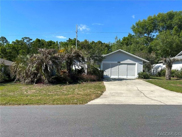 229 W Sugarberry Lane, Beverly Hills, FL 34465