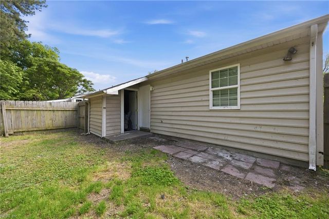 442 Smiley RD, Hampton, VA 23663