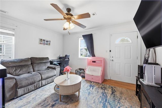 442 Smiley RD, Hampton, VA 23663
