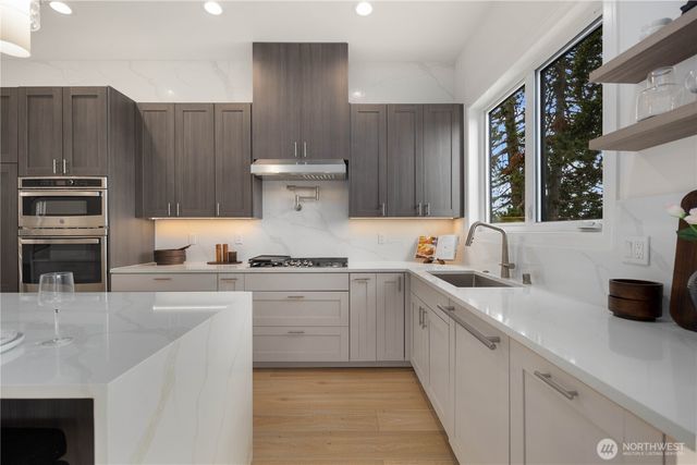 437 Hazel Avenue N, Kent, WA 98030