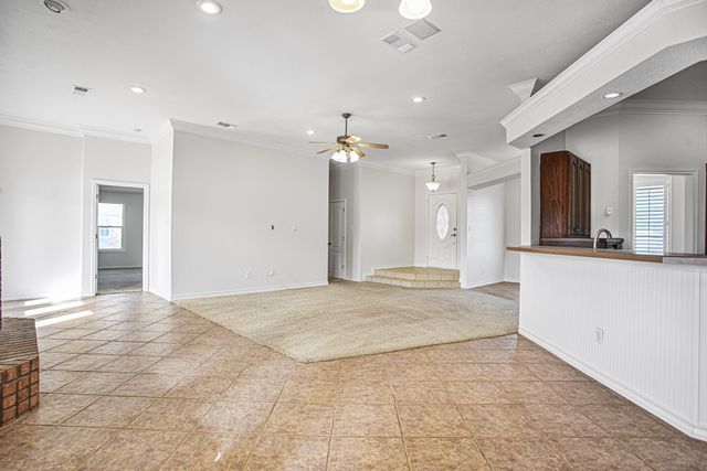 6538 15th Drive, Lubbock, TX 79416