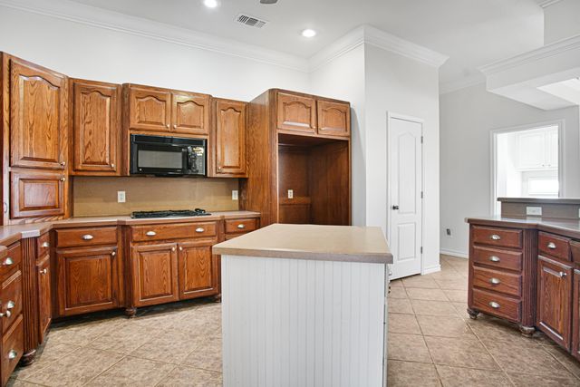 6538 15th Drive, Lubbock, TX 79416