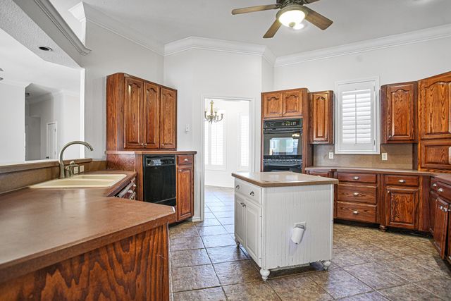 6538 15th Drive, Lubbock, TX 79416