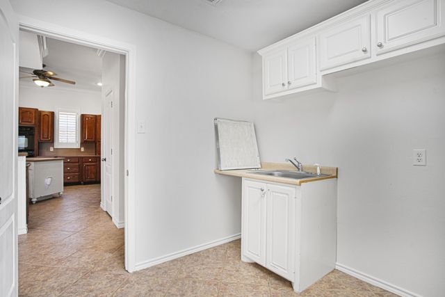 6538 15th Drive, Lubbock, TX 79416