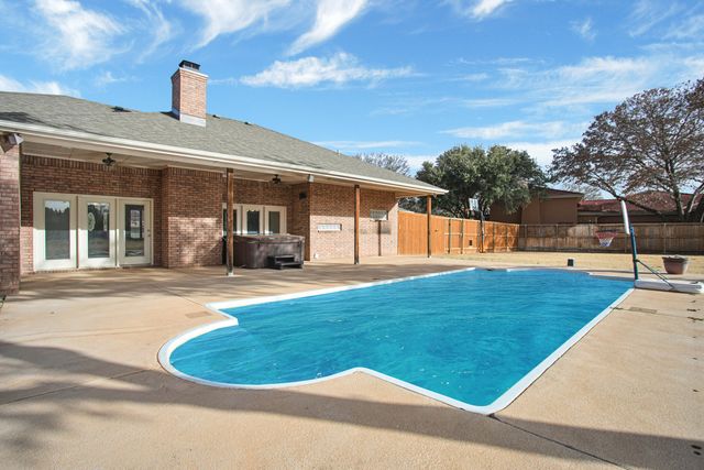 6538 15th Drive, Lubbock, TX 79416