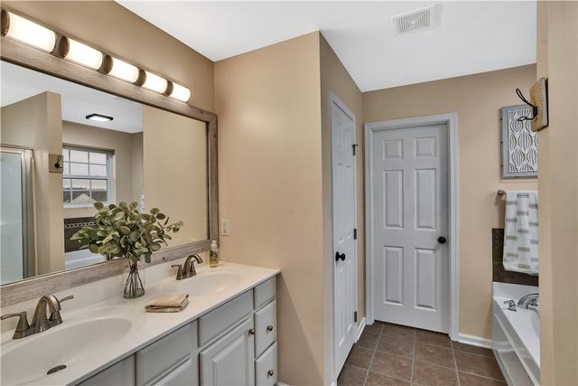 4019 Bentwood Drive, North Strabane, PA 15317