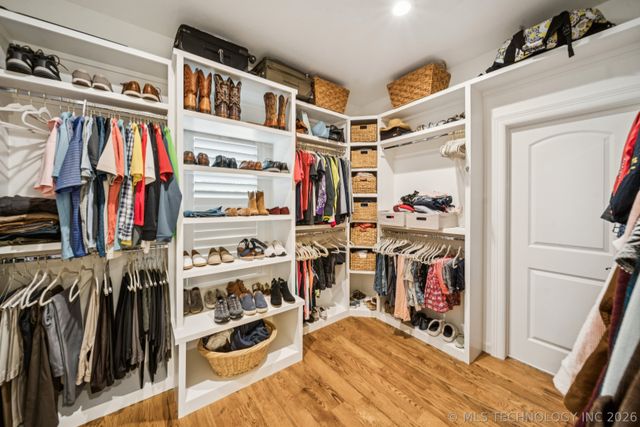 510 E Fredericksburg Court, Broken Arrow, OK 74011