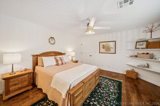 510 E Fredericksburg Court, Broken Arrow, OK 74011