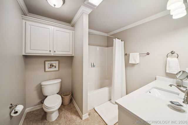 510 E Fredericksburg Court, Broken Arrow, OK 74011