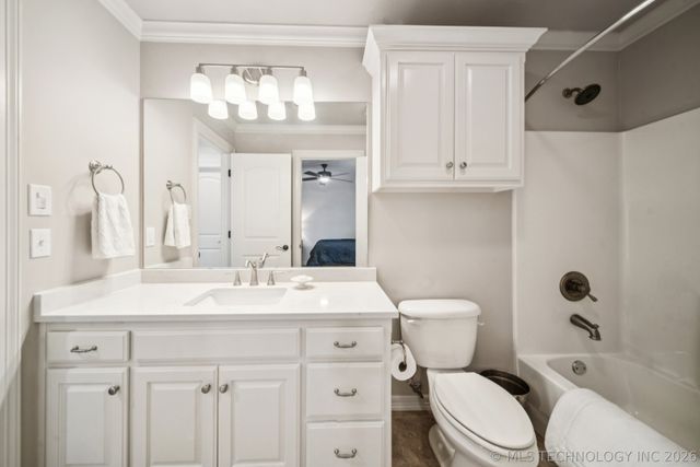 510 E Fredericksburg Court, Broken Arrow, OK 74011