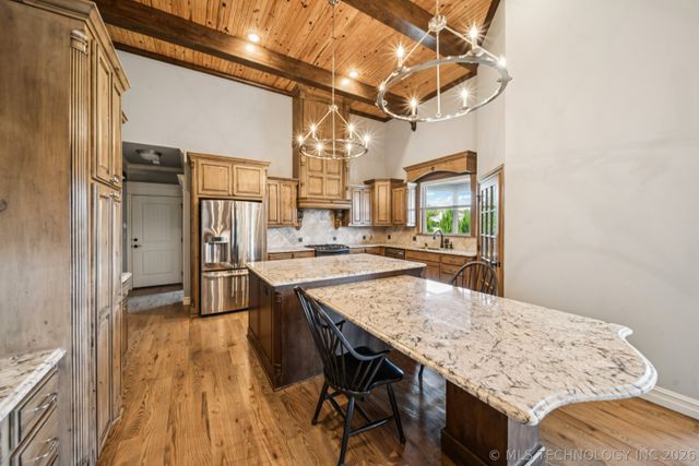 510 E Fredericksburg Court, Broken Arrow, OK 74011