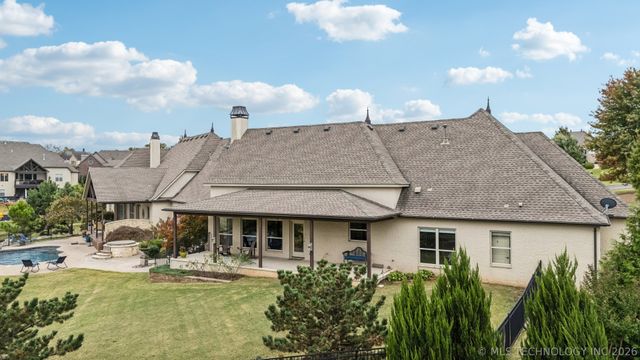 510 E Fredericksburg Court, Broken Arrow, OK 74011