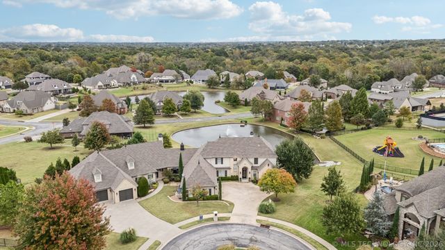 510 E Fredericksburg Court, Broken Arrow, OK 74011