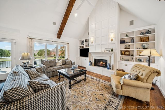 510 E Fredericksburg Court, Broken Arrow, OK 74011