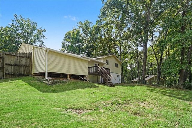 1229 Deleon Court, Clarkston, GA 30021