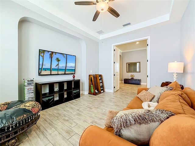 3504 LANDS END WAY, Lutz, FL 33548