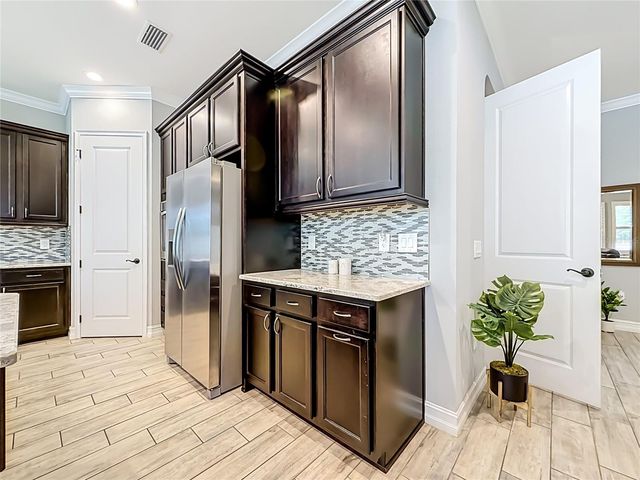 3504 LANDS END WAY, Lutz, FL 33548