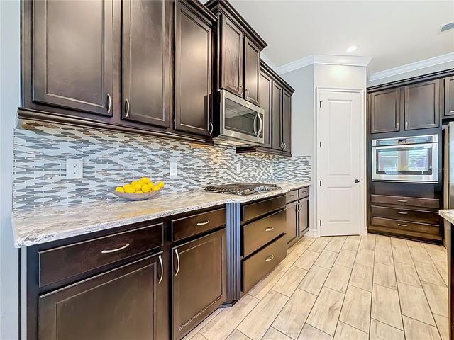 3504 LANDS END WAY, Lutz, FL 33548